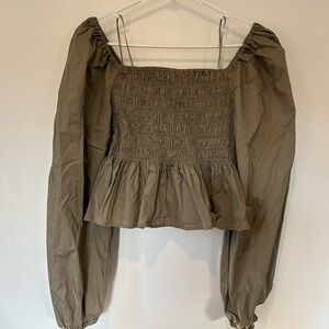 NWT Chelsea & Violet long sleeve shirred peplum crop L